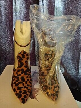 Jessica Simpson JS-Periya Maxi Leopard Print Microsued Size 8M Heels